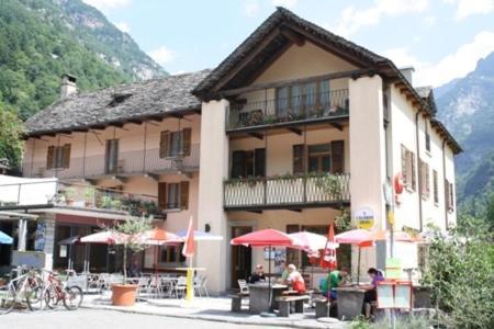 Ristorante Alpino Hotel Sonogno ภายนอก รูปภาพ